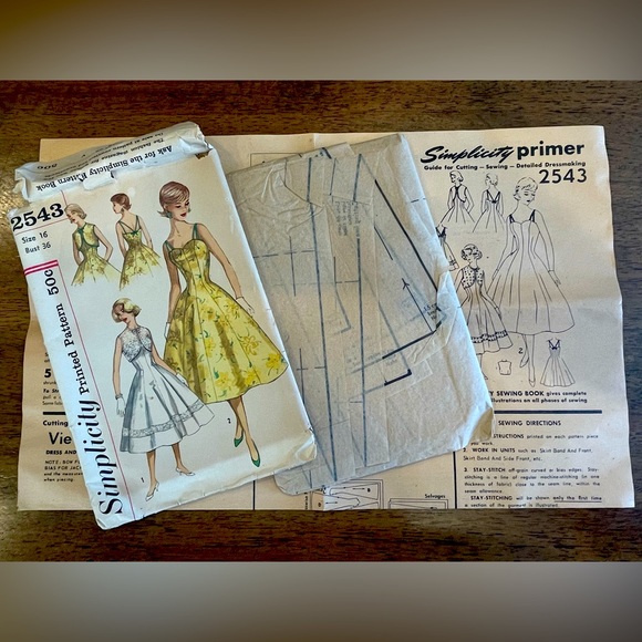 Vintage 1958 Dress Pattern #2543 - Picture 2 of 2